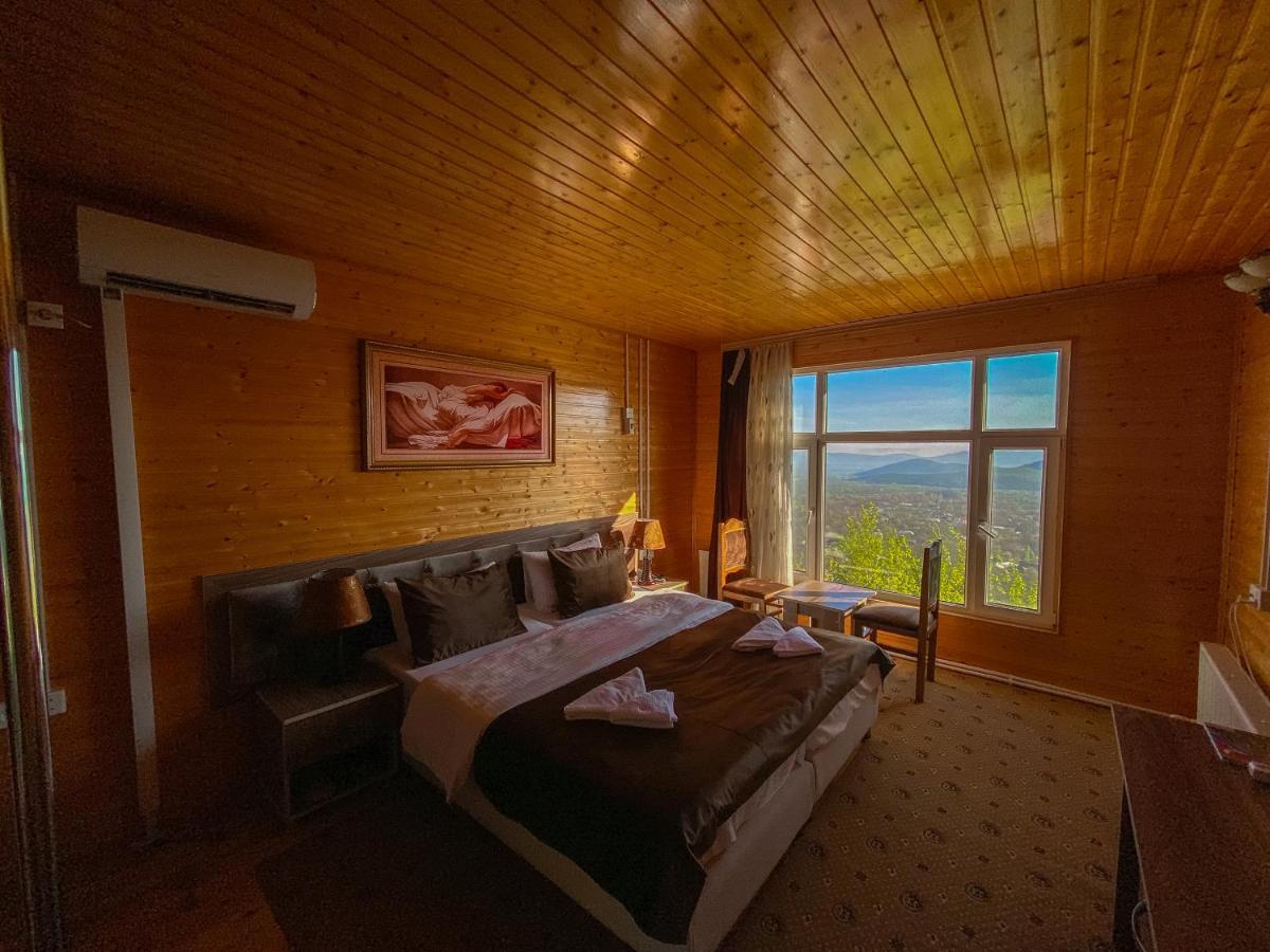 Kungut Hotel&Resort Şǝki Exterior foto