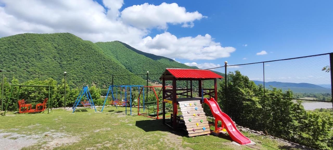 Kungut Hotel&Resort Şǝki Exterior foto