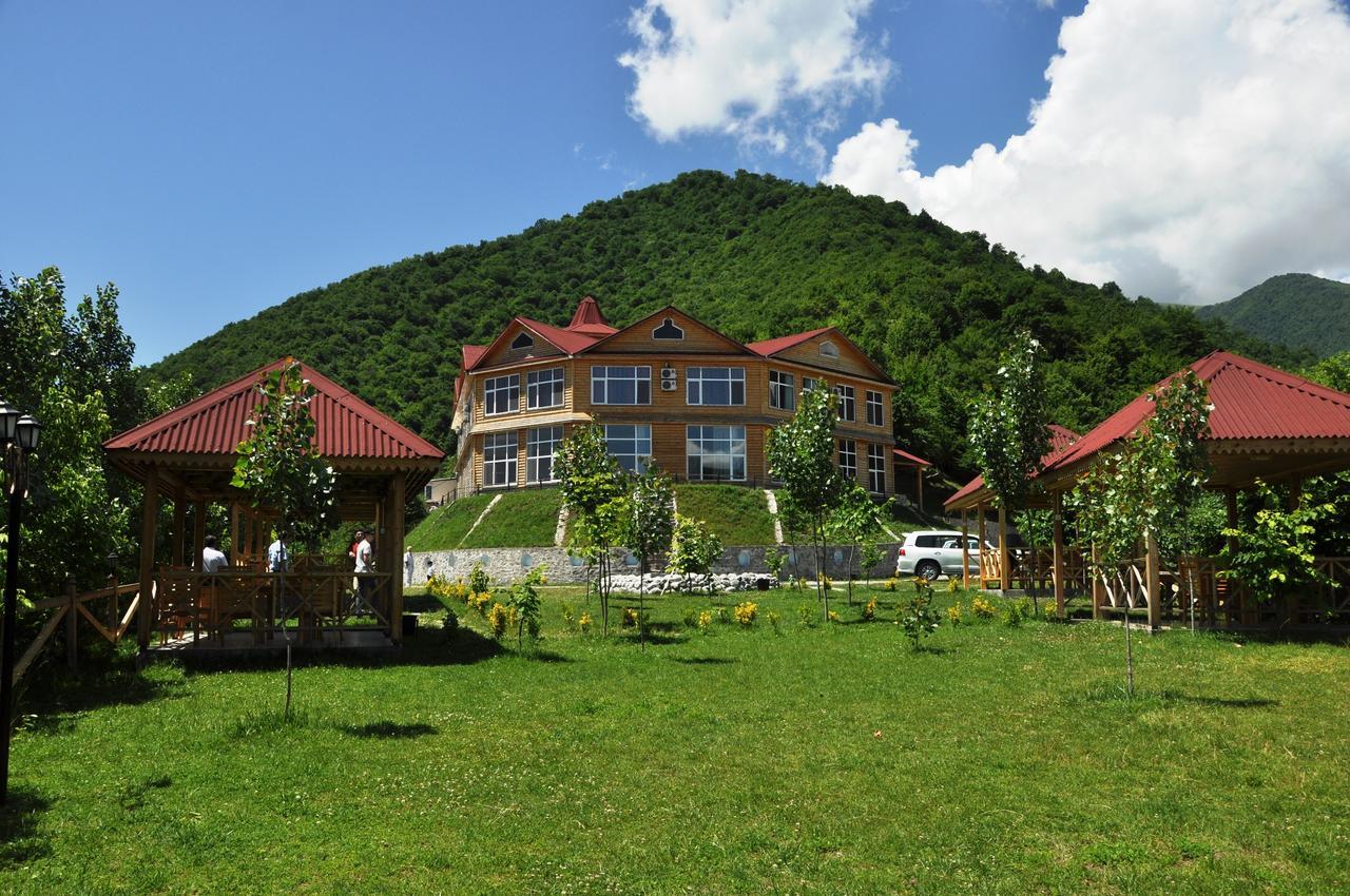 Kungut Hotel&Resort Şǝki Exterior foto