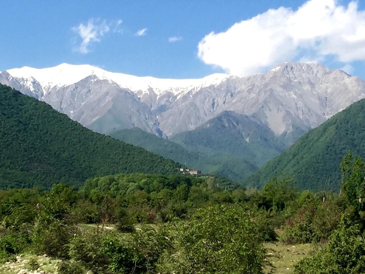 Kungut Hotel&Resort Şǝki Exterior foto