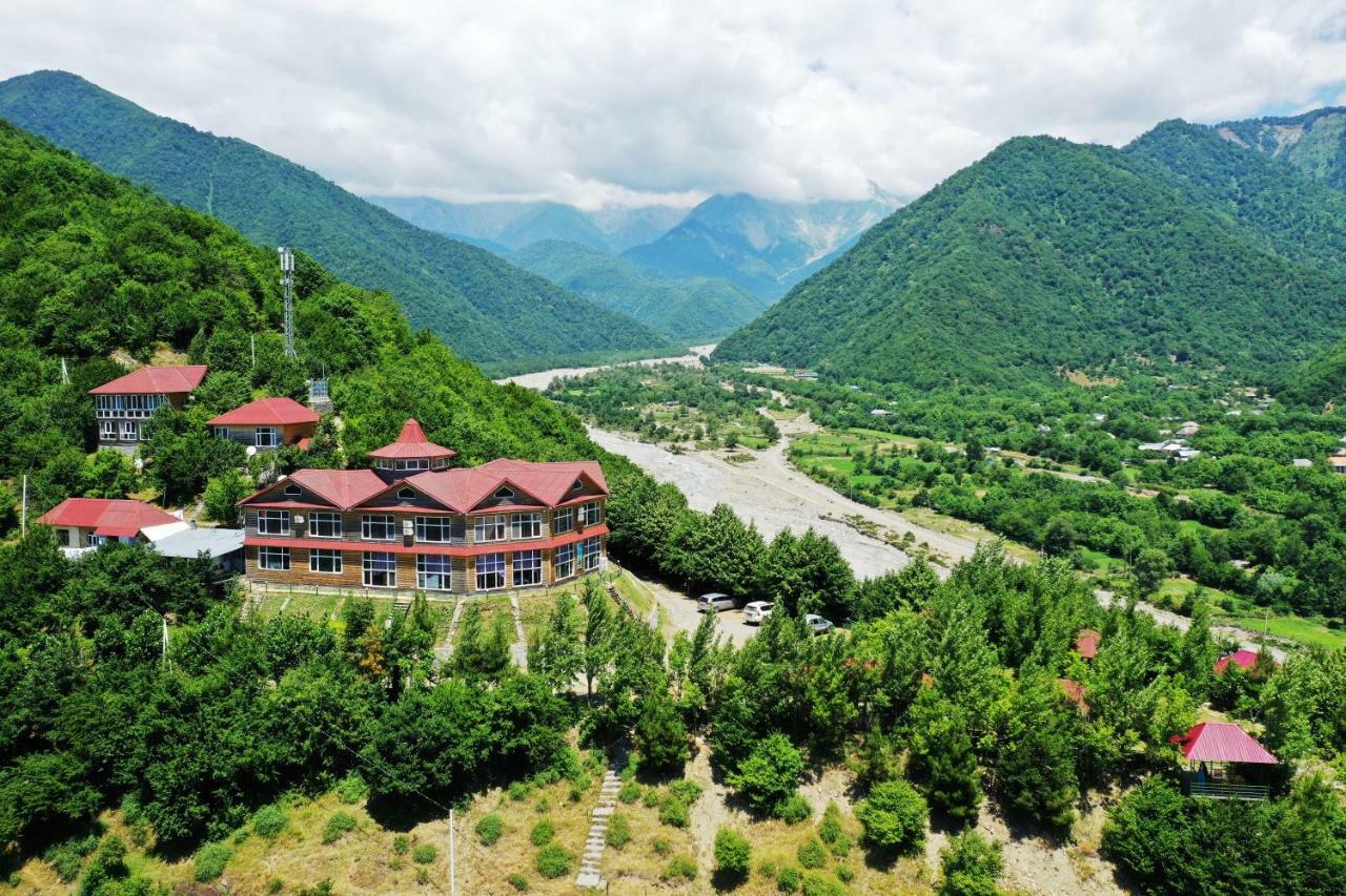 Kungut Hotel&Resort Şǝki Exterior foto