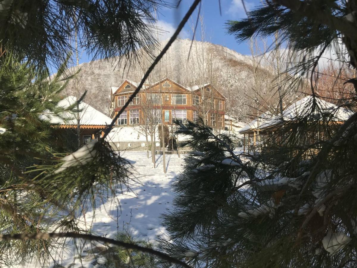 Kungut Hotel&Resort Şǝki Exterior foto
